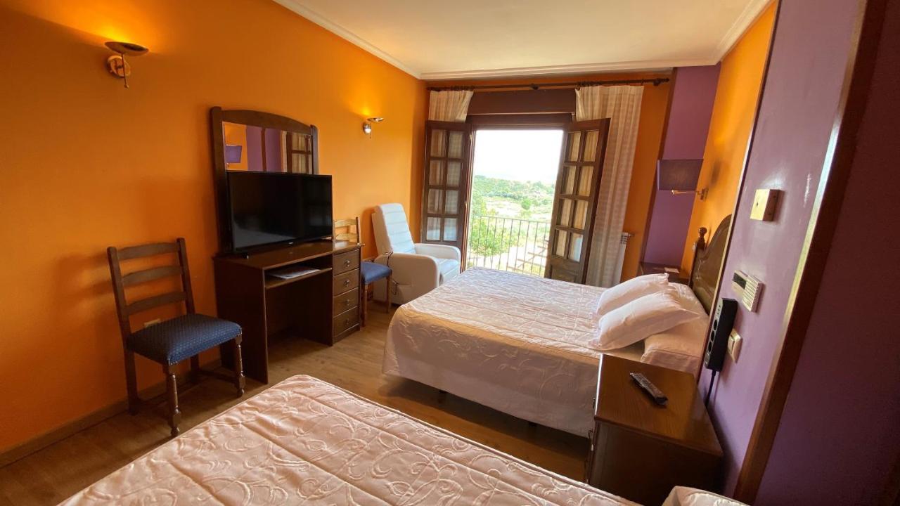 Tierra De Lobos Hotel Puebla de Sanabria Eksteriør billede