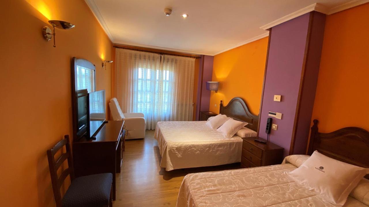 Tierra De Lobos Hotel Puebla de Sanabria Eksteriør billede
