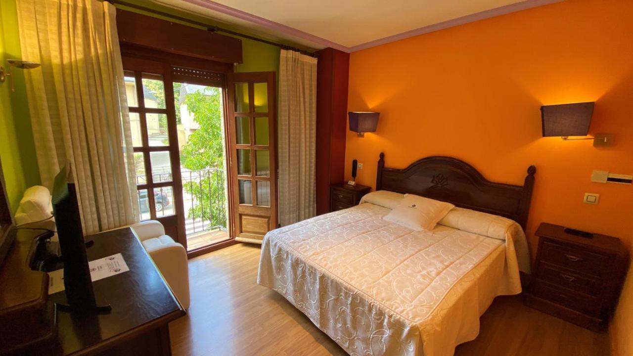 Tierra De Lobos Hotel Puebla de Sanabria Eksteriør billede