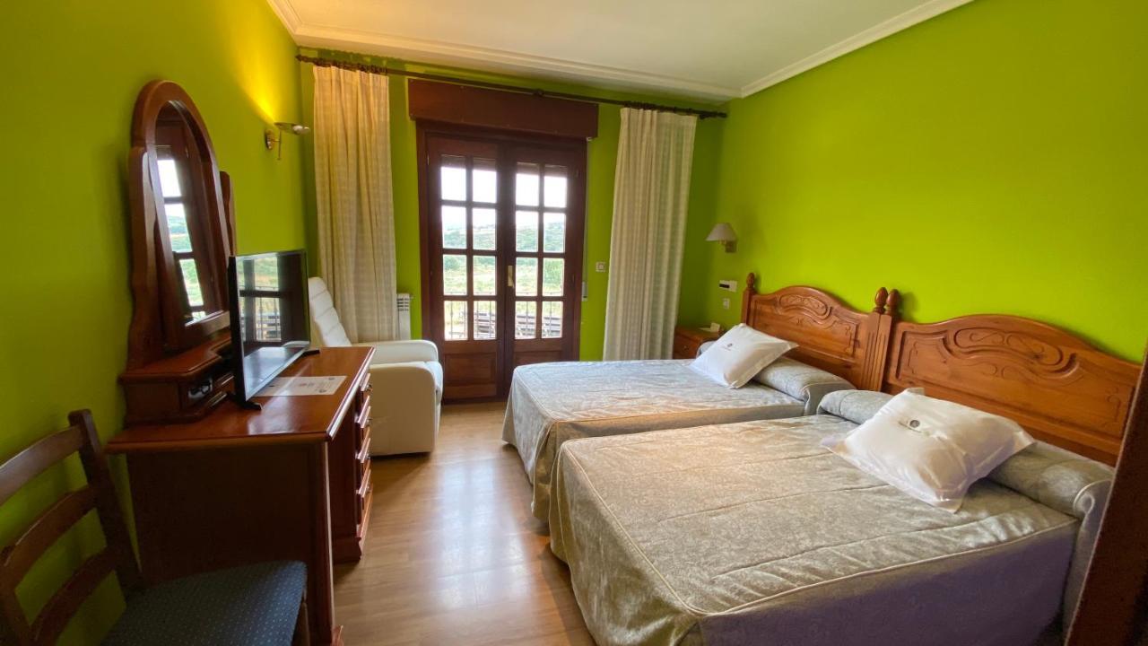 Tierra De Lobos Hotel Puebla de Sanabria Eksteriør billede