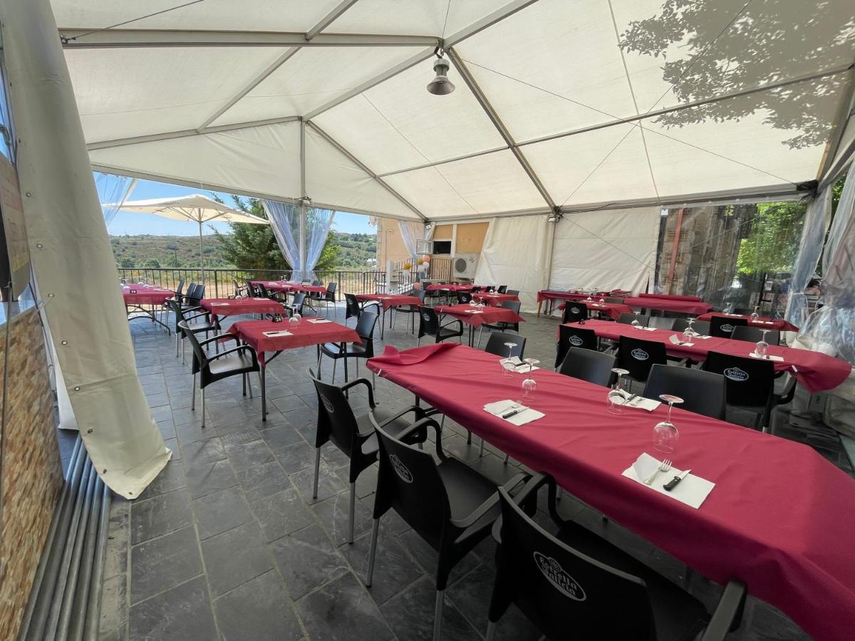 Tierra De Lobos Hotel Puebla de Sanabria Eksteriør billede