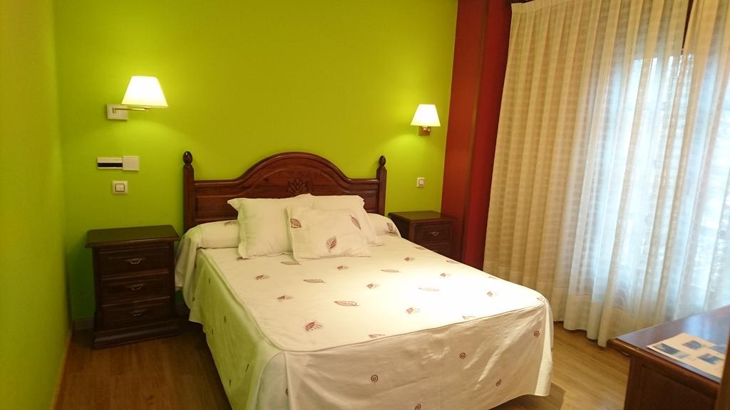 Tierra De Lobos Hotel Puebla de Sanabria Eksteriør billede