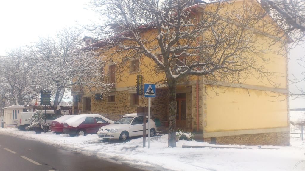 Tierra De Lobos Hotel Puebla de Sanabria Eksteriør billede